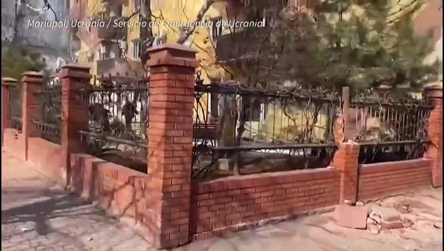 Ucrania acusa a Rusia de atacar corredor humanitario, mientras suman 100.000 evacuados