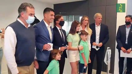 Luis Suárez inaugura obras en su complejo deportivo