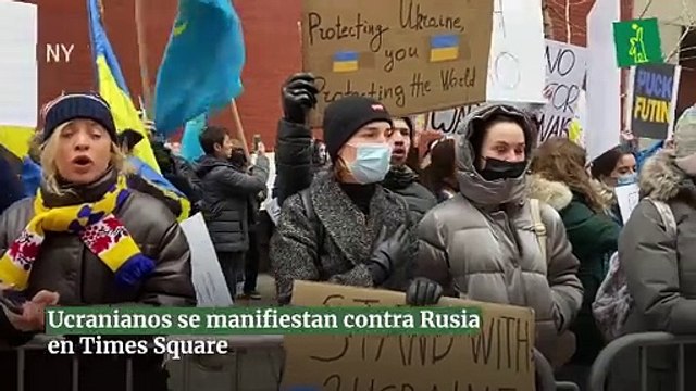Ucranianos se manifiestan contra Rusia en Times Square