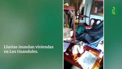 Lluvias inundan viviendas en Los Guandules