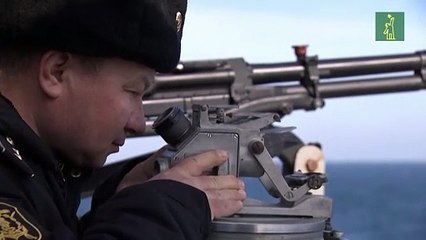 El buque insignia de Rusia en el Mar Negro sufre graves daños tras una explosión