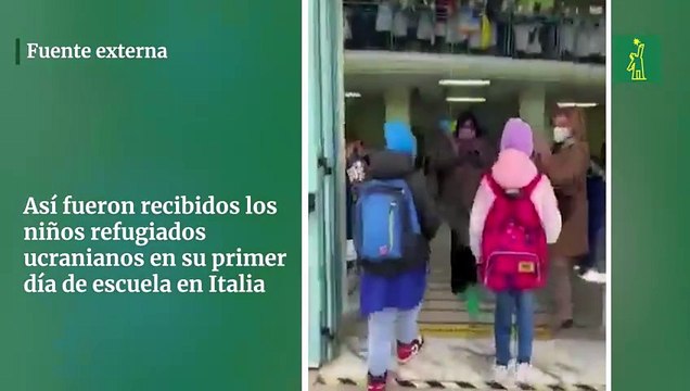 Así fueron recibidos los niños refugiados ucranianos en su primer día de escuela en Italia
