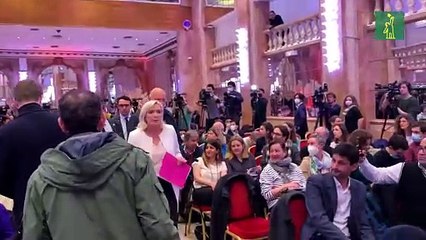 Le Pen buscará acercar la OTAN a Moscú y pretende reformar la UE