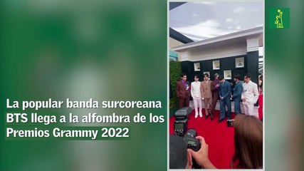 La popular banda surcoreana BTS llega a la alfombra de los Premios Grammy 2022