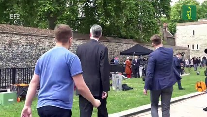 Boris Johnson salva la moción de censura interna con una exigua mayoría