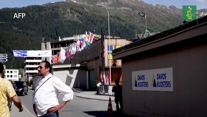 Rusia bombardea el este de Ucrania, que será el centro de atención de Davos