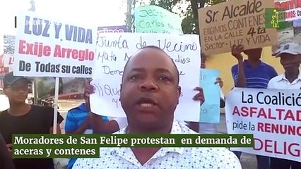 Moradores de San Felipe protestan  en demanda de aceras y contenes