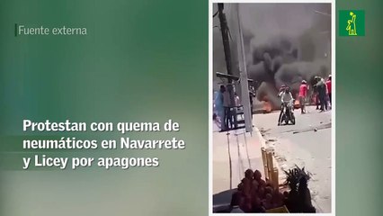 Protestan con quema de neumáticos en Navarrete y Licey por apagones
