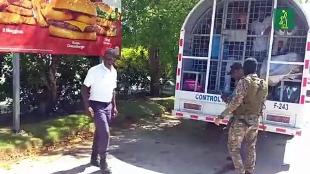 Migración detiene más de 400 indocumentados en Bávaro