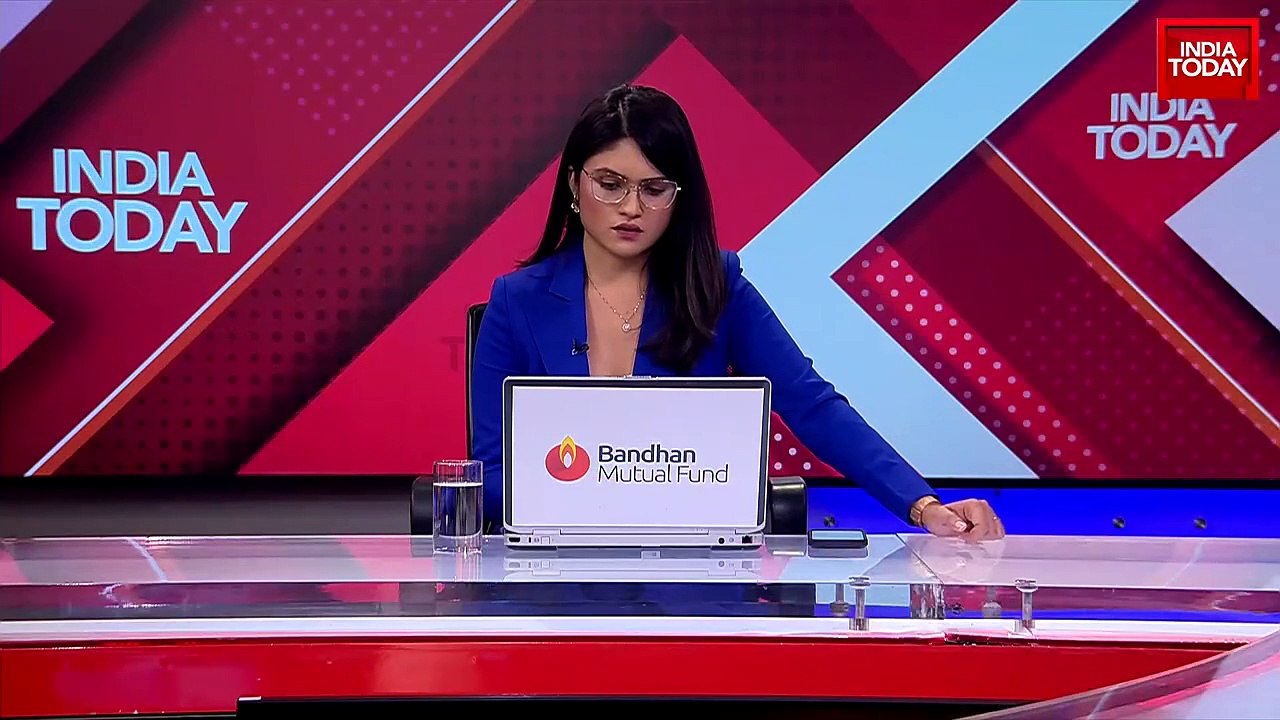 Hindi letters covered with black paint in Tamil Nadu's Pollachi, probe underway