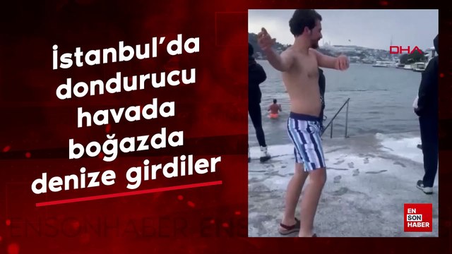 İstanbul'da dondurucu havada boğazda denize girdiler
