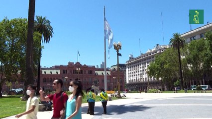 FMI aprueba primera revisión de su programa con Argentina y desembolsa USD 4.010 millones