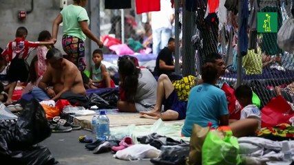 Migrantes venezolanos que buscan volver a su país siguen llegando a un albergue en Panamá