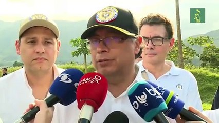 Petro y los cocaleros se comprometen a cambiar coca por paz