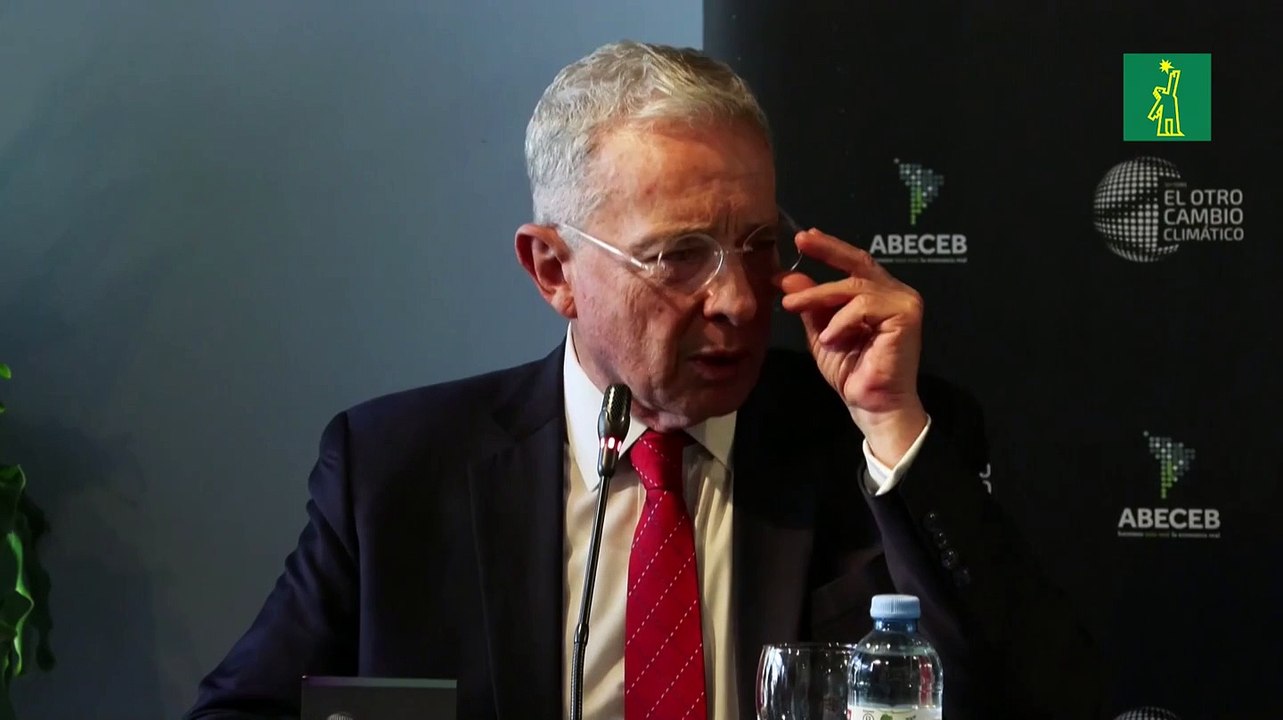 Uribe: "Lula estimuló las autocracias y las dictaduras" en Latinoamérica