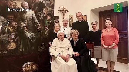 El Papa pide rezar por Benedicto XVI: "Está muy enfermo"