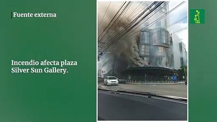 Incendio afecta plaza Silver Sun Gallery