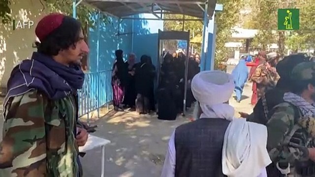 Los talibanes prohíben a las mujeres acceder a la universidad en Afganistán