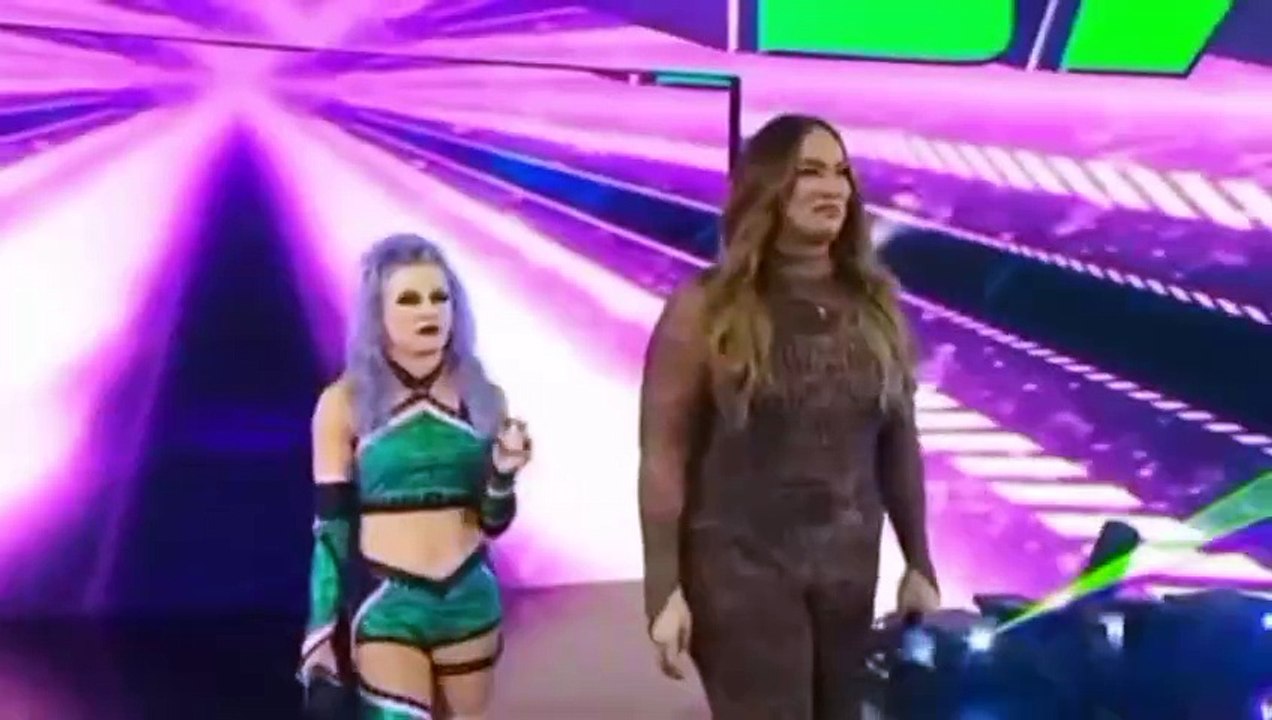 WWE SMACKDAWN 21/2/25 TIFFANY STTRATTON VS CANDICE LERAE FULL MATCH