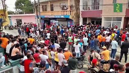 Cientos acuden a Sabana Grande de Boyá en busca de pagos de Mantequilla