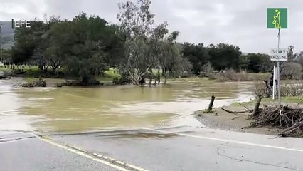 California sigue en alerta por tormentas que dejan ya 14 muertos