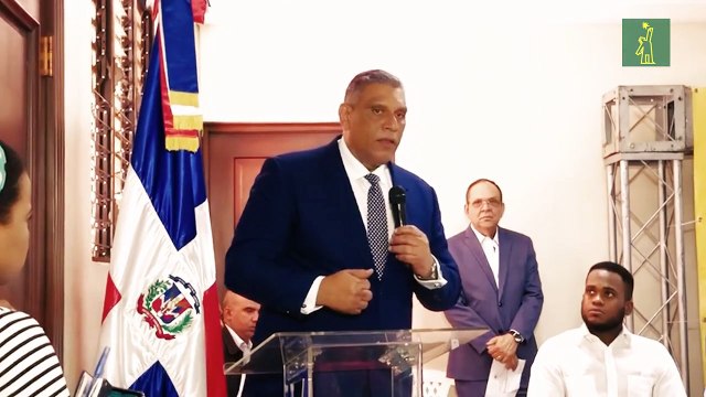 Interior y Policía recibe 503 armas incautadas como pruebas de delitos en Santiago