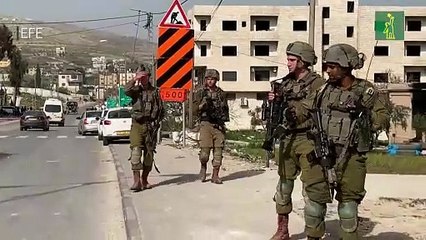 Cenizas, silencio y miedo manchan un pueblo palestino tras un masivo asalto colono