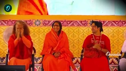 PM Modi Bageshwar Dham Visit: पीएम मोदी ने जब की Dhirendra Shashtri की तारीफ | वनइंडिया हिंदी