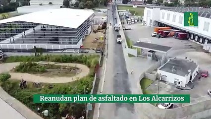 Reanudan plan de asfaltado en Los Alcarrizos
