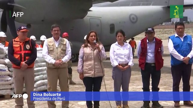Presidenta de Perú visita región golpeada por deslaves