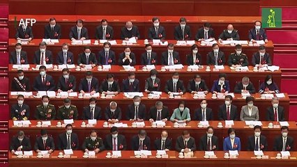 China fija objetivo de crecimiento prudente y aumenta gasto militar