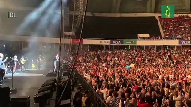 Melendi cuenta su historia en un concierto en el Palacio de los Deportes