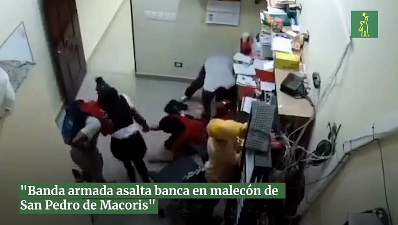 "Banda armada asalta banca en malecón de San Pedro de Macoris"