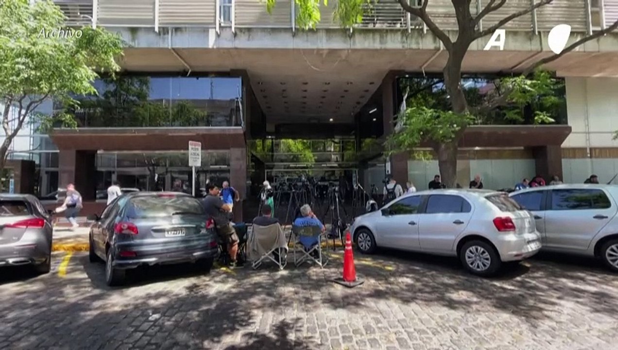 Confirman juicio oral para los ocho acusados por muerte de Maradona