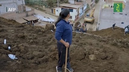 "Impotencia": A paso lento avanza el rescate de atrapados por alud en Ecuador