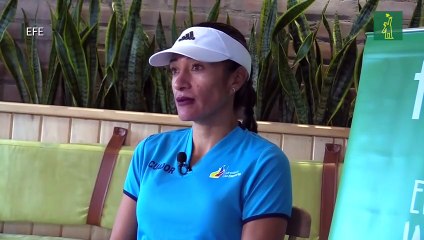 Maratonista ecuatoriana Rosalba Chacha celebra su cuarta clasificación a unos Olímpicos