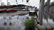 Charco permanente es problema en calle Isabel Aguiar