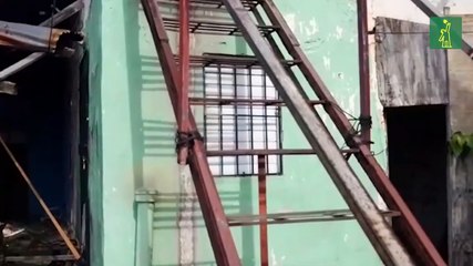 Ancianos en peligro por derrumbe parcial de edificación en Ciudad Colonial