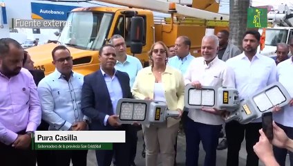 Edesur inicia colocación de 1,000 luminarias en sectores de San Cristóbal