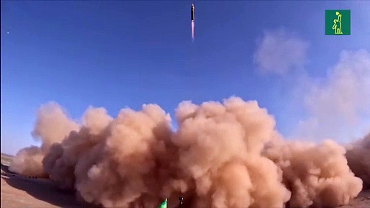 Irán presenta un nuevo misil balístico de 2.000 km de alcance