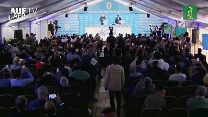 "Uruguay puede fantasear", dice Bielsa al asumir como DT celeste