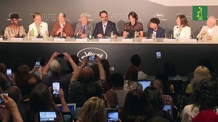 Harrison Ford se emociona en Cannes tras estreno de último Indiana Jones
