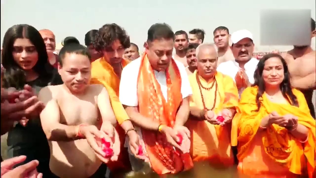 BJP MP Sambit Patra, Bollywood singer Kailash Kher take holy dip at Maha Kumbh