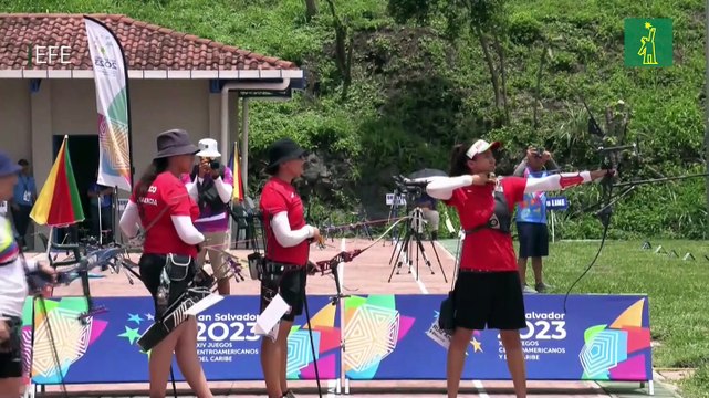 México se cuelga dos oros más en el tiro con arco por equipos en San Salvador