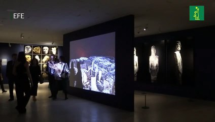 Retratos de piedras vivas: la nueva obra de Isabel Muñoz sobre la prehistoria