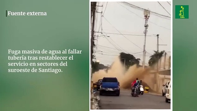 Fuga masiva de agua al fallar tubería tras restablecer el servicio en sectores del suroeste de Santiago