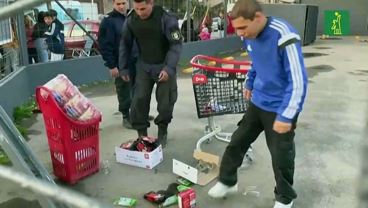 Una treintena de detenidos en Argentina por saqueos a comercios