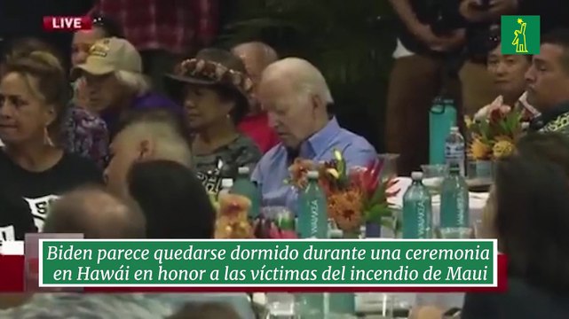 Biden parece quedarse dormido durante una ceremonia en Hawái en honor a las víctimas del incendio de Maui