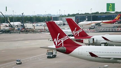 Los aeropuertos británicos avisan de retrasos de vuelos tras el fallo en el control aéreo