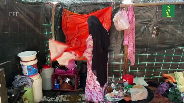 Un mes después del terremoto en Marruecos, los afectados lidian con el trauma en espera de sus casas